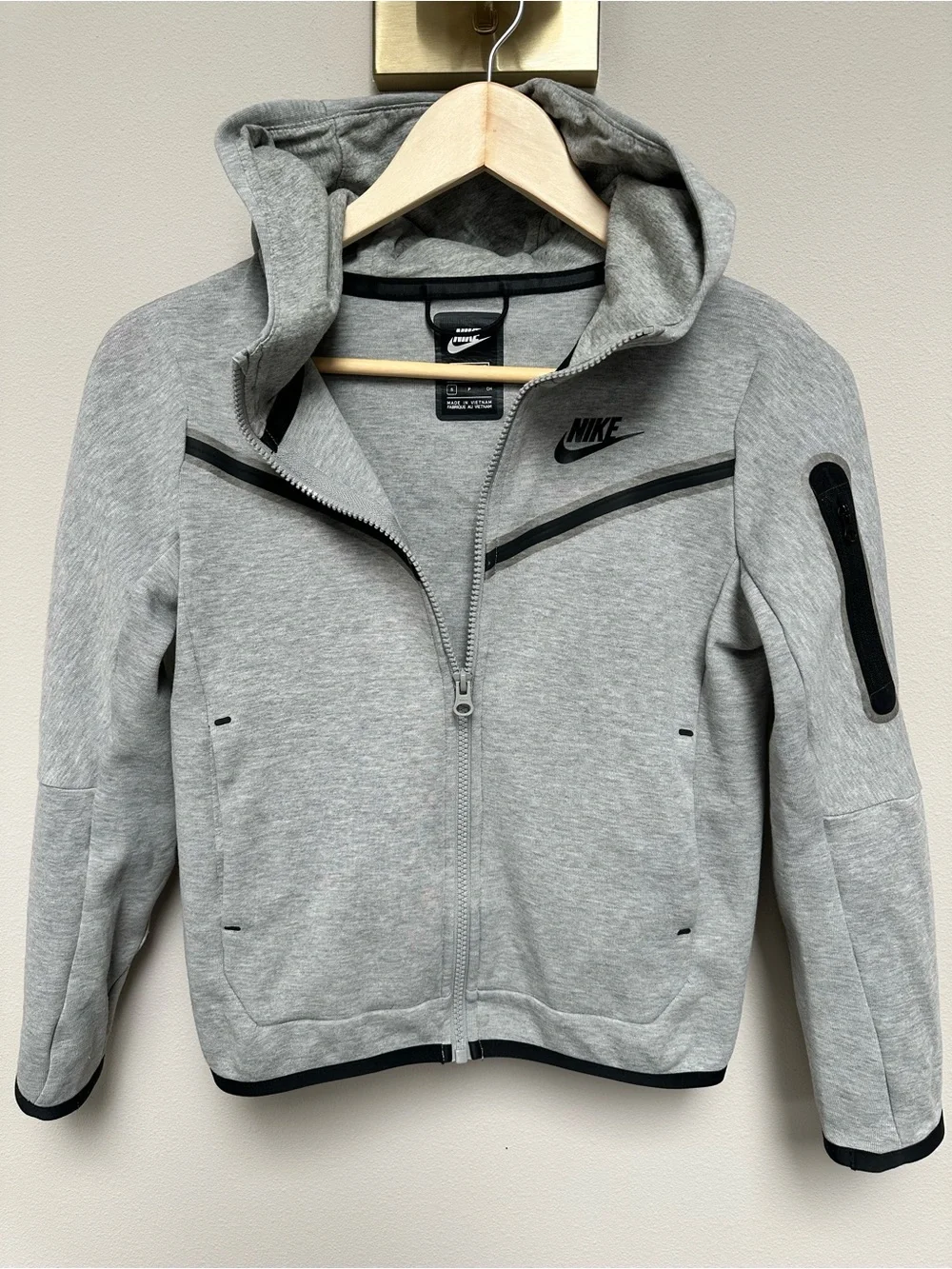 Nike Kids Light Grey Hooded Full-Zip Jacket with Black Logo